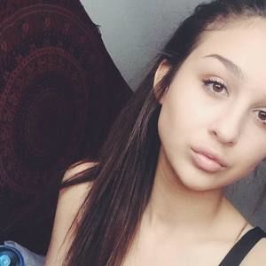 Meet your Posher, Marie-michèle